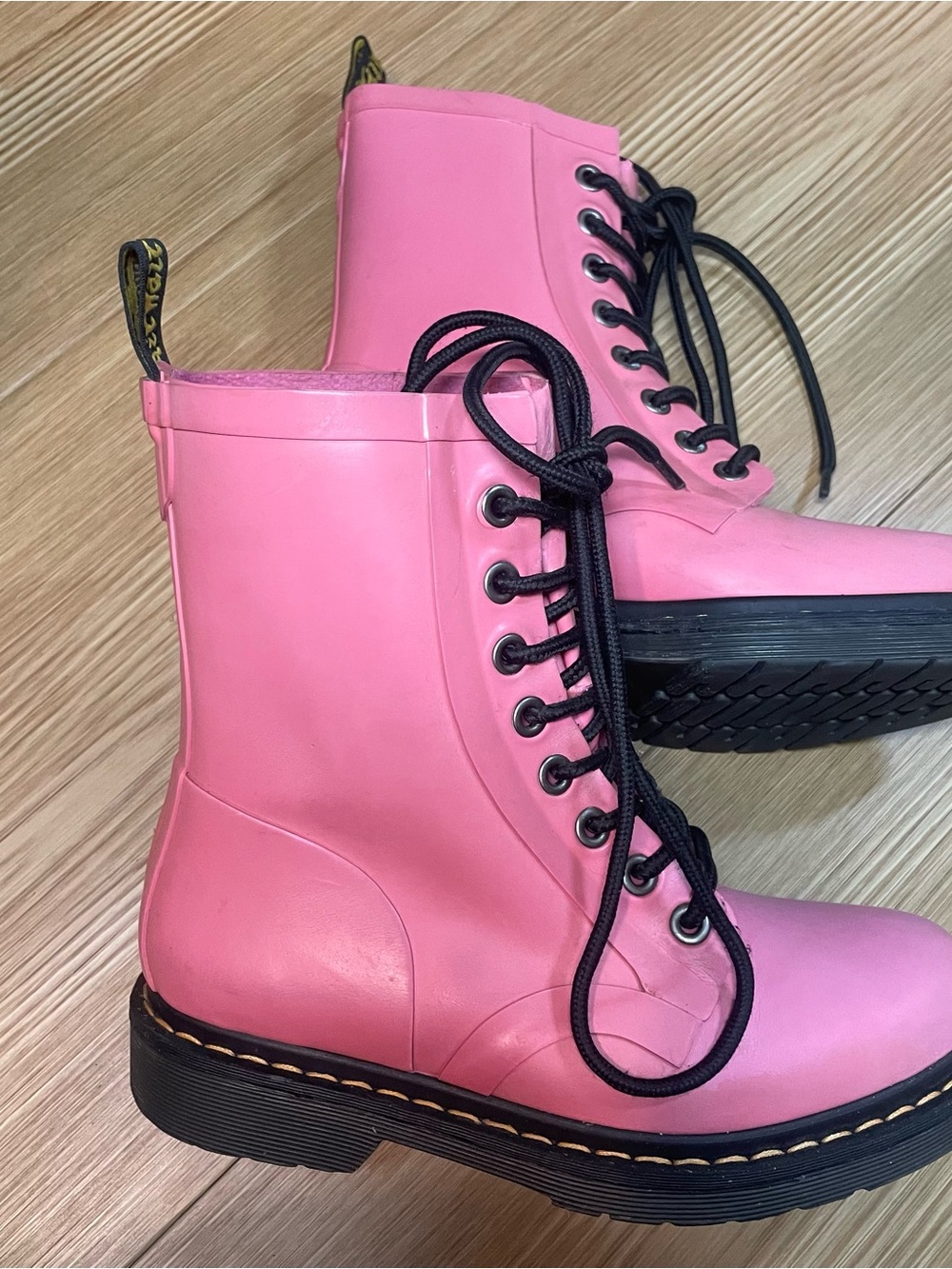 Dr. Martens Drench Pink Rubber Rain Boots Womens Size US 6 UK 4 Waterproof